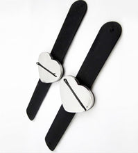 Load image into Gallery viewer, Bobby Pin Bracelet
